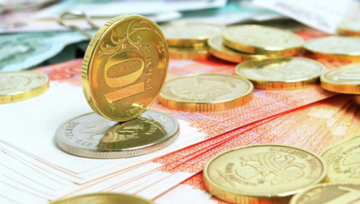 Повышенный спрос на риски поддерживает российский рубль